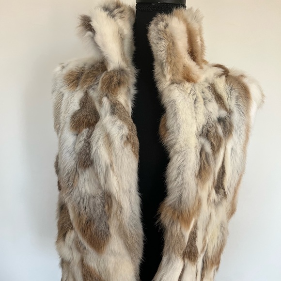 Genuine Rabbit Fur Crop Vest - Picture 2 of 8